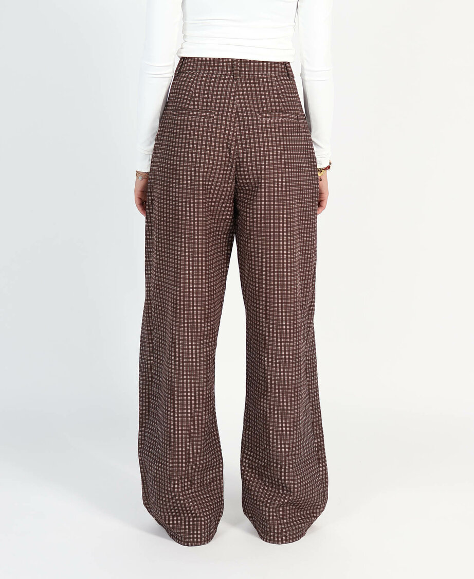 Barrel Pantalon Checkered Choco (REGULAR) 