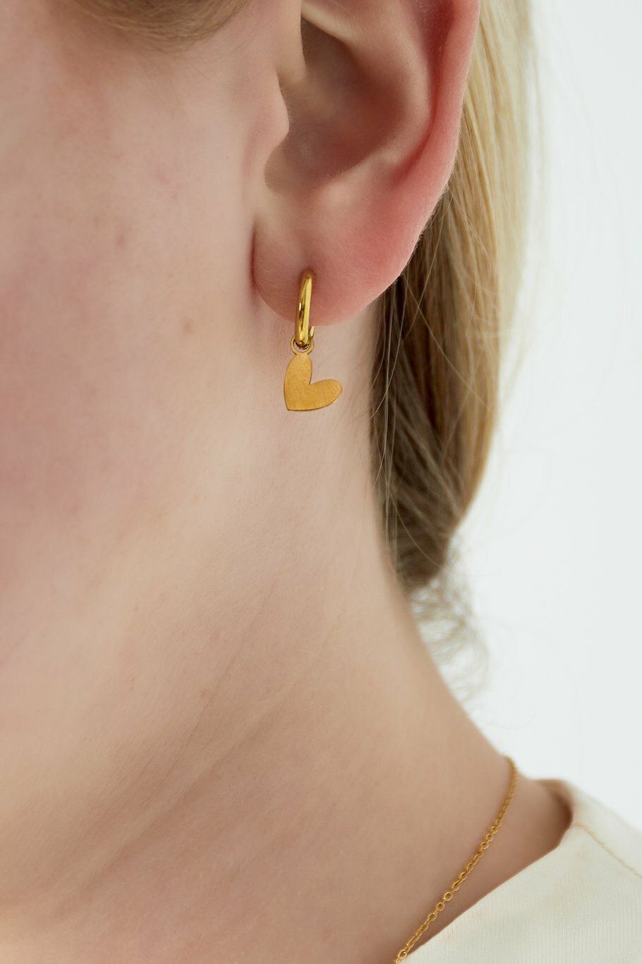 Classic Heart Earrings Gold