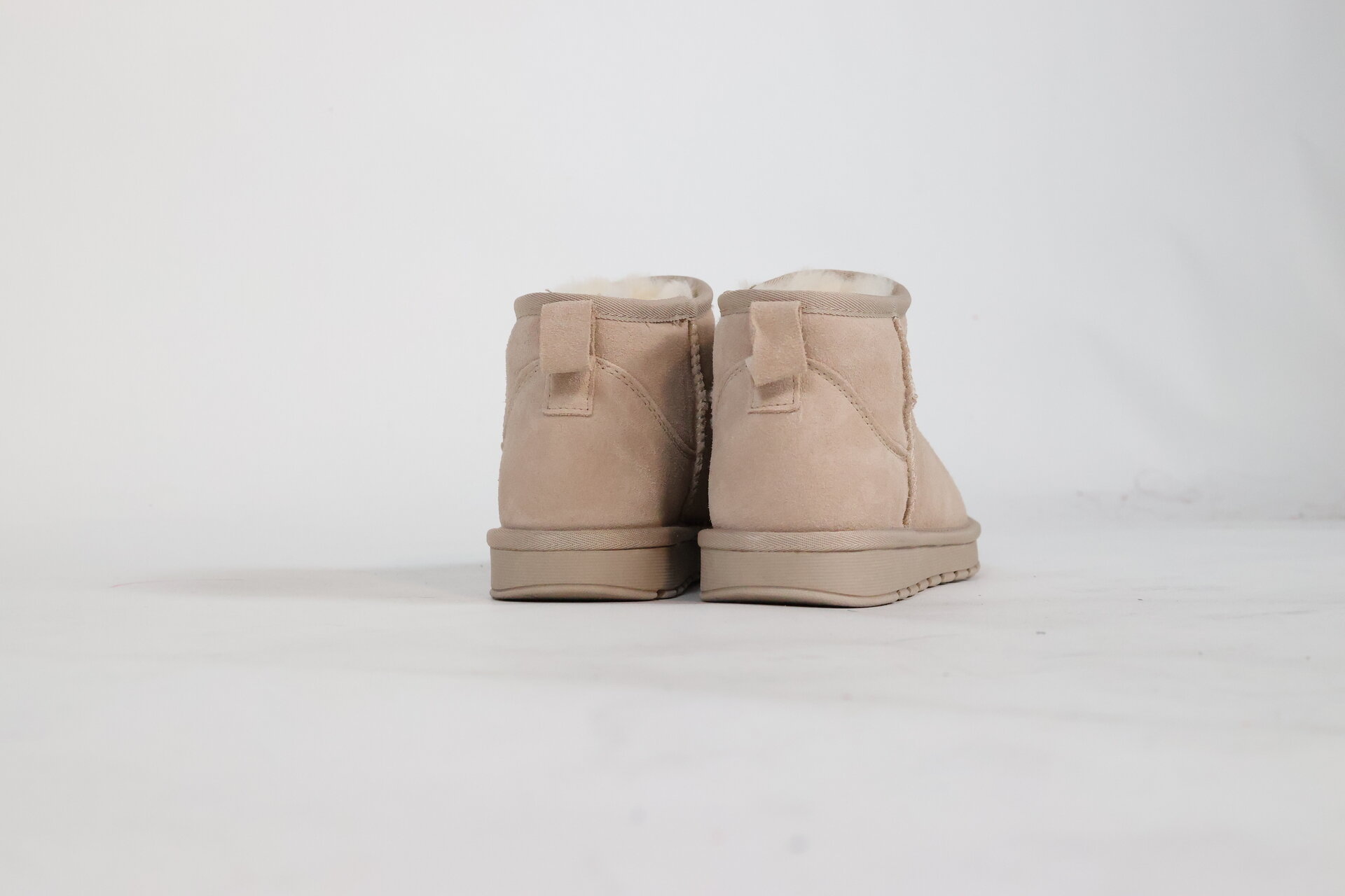 Huggs Boots Cream