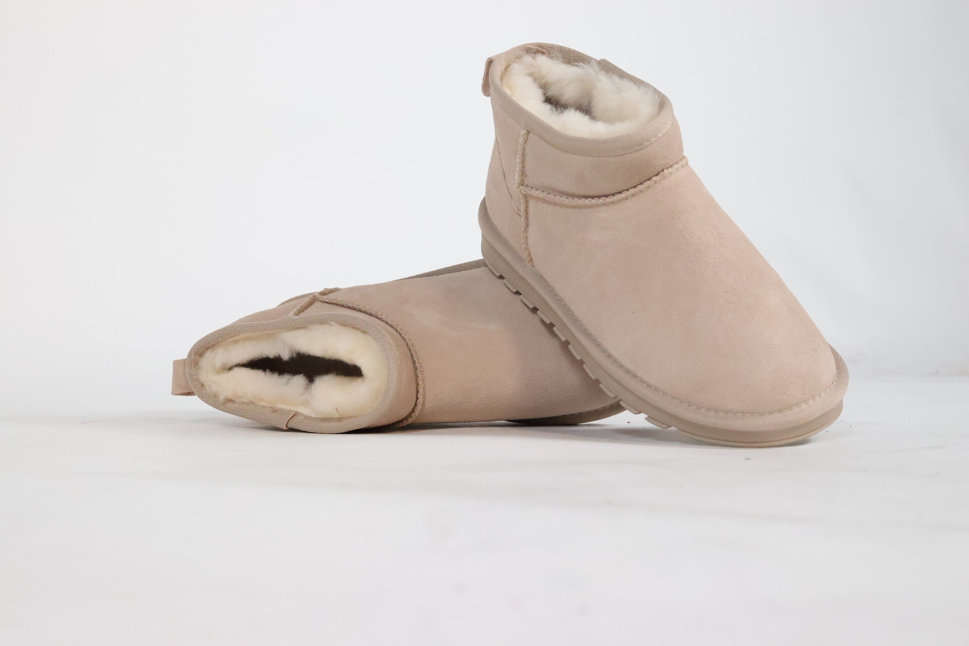 Huggs Boots Cream
