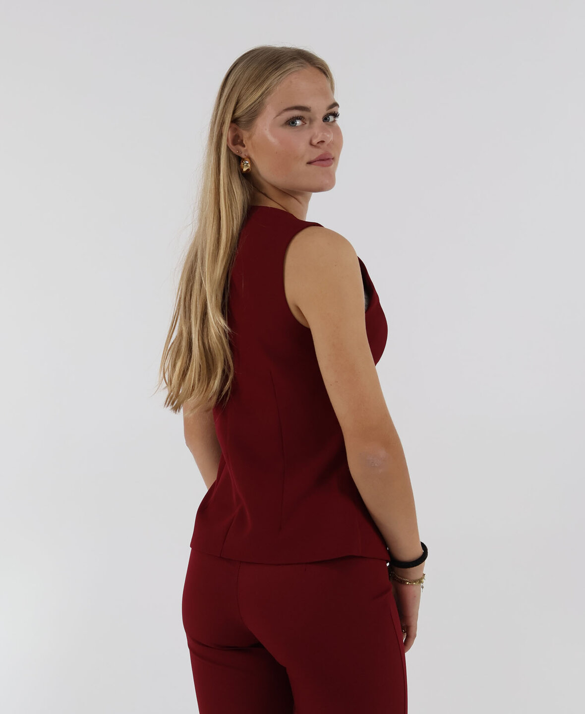 Sanne Waistcoat Burgundy